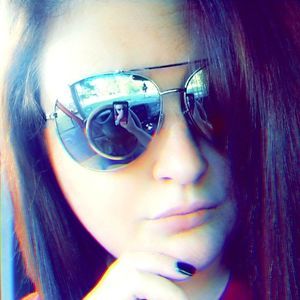 Meet your Posher, Carolyn